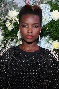 5acc428b61d60_MariaBorges16thSidactionParisFashion8lGZFnQf50Ux.thumb.jpg.791aaca5b159ff7abd3225efad056a85.jpg