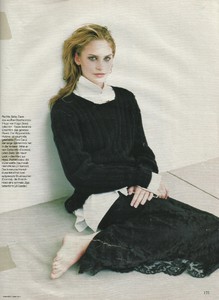 5acceba264a1c_marieclairegermany091996jennyknightbypauljasmin2.thumb.jpg.f4622fb2f84f94b914e2b4b5ff1d9a8a.jpg