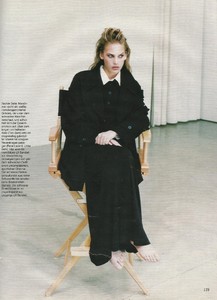 5acced64a2916_marieclairegermany091996jennyknightbypauljasmin6.thumb.jpg.2a844e4cd00e0d4387bec28b6e7280aa.jpg