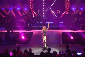 Kylie+Minogue+Echo+Award+2018+Show+FpPRY6ZeCivx.jpg