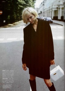 5ad258f6a65ca_LOFFICIELFRANCE1995londresaller-retouravimeroz03.thumb.jpg.57ab866e21fcf2d5e7811a1b9d607837.jpg