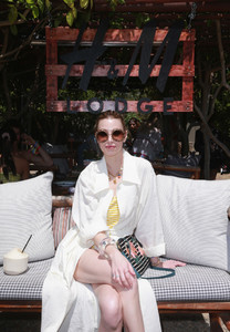 Whitney+Port+Poolside+H+Sparrows+Lodge+lx0dZRnVWyvx.jpg