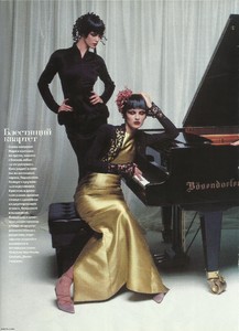 ELLE RUSSIA JUNE 1997 kim karin chrystele 5.jpg