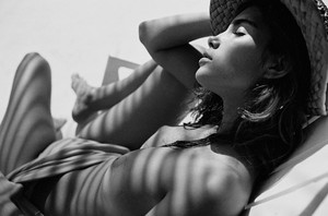 Cindy-Mello-topless-Tetas-Célebres-15.jpg