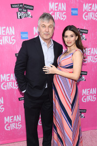 Hilaria+Baldwin+Mean+Girls+Broadway+Opening+srR03eSAiAUx.jpg