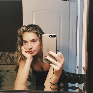 oliviakarina - Bd9VxFQBkdF.jpg
