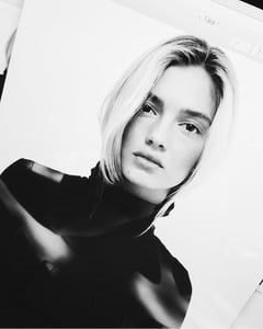 oliviakarina - BRJViV6A0xk.jpg
