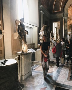 oliviakarina - BZ0H4qJgVc2.jpg
