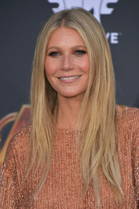 Gwyneth+Paltrow+Premiere+Disney+Marvel+Avengers+XVio6mdnYi1x.jpg