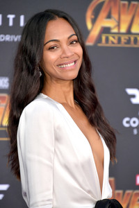 Zoe+Saldana+Premiere+Disney+Marvel+Avengers+PQfystje5W7x.jpg