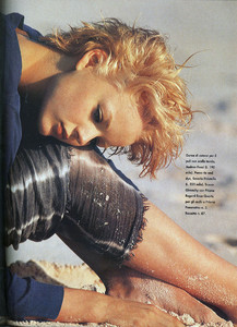 5ae5e01aad8db_FarrahSummerford-Elle-Italia-June-1995-Film-Blu-ph.Hans-Feurer_02.thumb.jpg.4a58489b2e9d95f23a7216808b0def7d.jpg