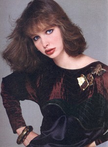 Blanch_Vogue_US_June_1983_01.thumb.jpg.1051fde6a350e7e3d52fa4bf59417022.jpg