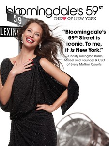 Christy-Turlington-Bloomingdales-Heart-of-NY-2018-Campaign.thumb.jpg.0843383e657cd64f1e486a07c4e25746.jpg