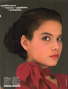 ElleFr241186CHEVEUX04.thumb.jpg.6d1b4e6fdd44132bf2a9bd6cd50ed16f.jpg