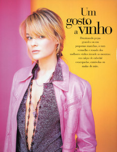 EllePort1196vinho01.thumb.jpg.2b4187c1c46a14edab5153455443c298.jpg