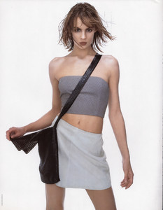 ElleRu0398milano06.thumb.jpg.eb86b69225b381e3ab8e3c69dccd4bab.jpg