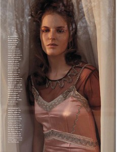 GraziaUK-23April2018-page-011.jpg