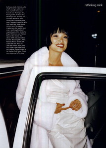 Hanson_Vogue_US_November_1994_06.thumb.jpg.30b591b1c7b3f1be252a6ad42b7a3a42.jpg