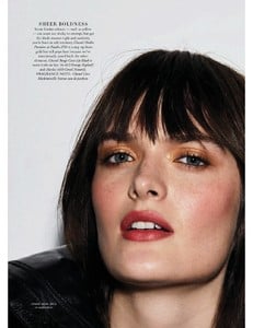 HarpersBazaarAustralia-May2018-page-006.jpg