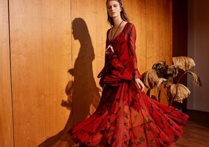 Harvey-Nichols-Spring-2018-5.thumb.jpg.a8fdfdcca915be18268635f12f22c8f4.jpg