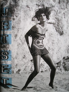 JETSETadElleDe0391.thumb.JPG.c472cac2fb701080a52e5308fb1c572c.JPG