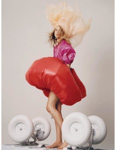 LOfficielFrance-24March2018-page-007.jpg