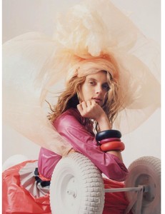 LOfficielFrance-24March2018-page-016.jpg