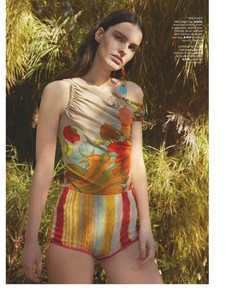 Marie_Claire_UK_-_May_2018-page-003.jpg