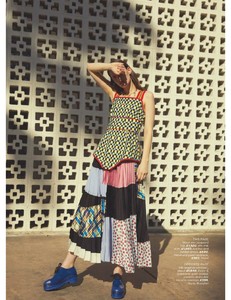 Marie_Claire_UK_-_May_2018-page-012.jpg