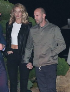 Rosie-Huntington-Whiteley-and-Jason-Stahtam-at-Nobu--07.thumb.jpg.ac15f652c9c67c1dff7e7cc08ece59b9.jpg