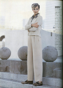 Tereza-Maxova-Elle-Italia-November-1995-Camel-Trophy-ph.Pascal-Chevallier_03.thumb.jpg.b10d89d7cf1d56dbf241d4dcaf983107.jpg