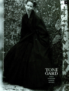 Toni_Gard_Fall_Winter_94_95.thumb.png.26120c09963ac39b37691b018e088cd5.png