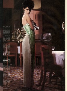 Turbeville_Vogue_US_February_1984_04.thumb.jpg.d6069a2de07db66afd7cb49074984933.jpg