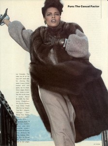 Varriale_Vogue_US_November_1983_08.thumb.jpg.0aac6358719a65e5914095c5f894ce28.jpg
