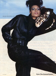 Varriale_Vogue_US_November_1983_10.thumb.jpg.8a09d6584dc8fe7c247cd219e291c8ee.jpg