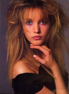 Varriale_Vogue_US_September_1986_06.thumb.jpg.146e2001e518df05f49d4185c3860d89.jpg