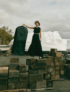 Vogue-Ukraine-Giedre-Dukauskaite-Nagi-Sakai-12.thumb.jpg.4f8ae82346c17f4684a1eb0e990ecdb6.jpg