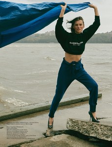 Vogue-Ukraine-Giedre-Dukauskaite-Nagi-Sakai-17.thumb.jpg.0c3e4f569becc25736488e589e9d2cba.jpg