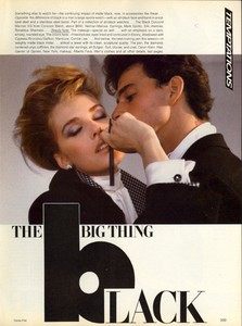Vogue_US_November_1982_02.thumb.jpg.a62ab5235512bea84ee5073097b4021e.jpg