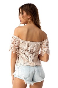 abilene_ad003-1q_blush_back_1_1.jpg