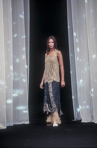 alberta-ferretti-fw-1993-23.thumb.jpg.ebf3cd615b847d2f7ed080949cac1095.jpg