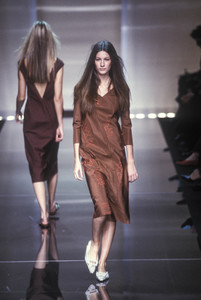 alberta-ferretti-ss-1999-3.thumb.jpg.5c3b725665517cd669f0650227a9734b.jpg