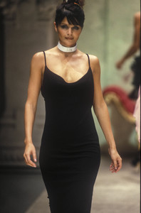 anna-molinari-fw-1995-6.thumb.jpg.1184304703c78091e6de4a565e3049b0.jpg