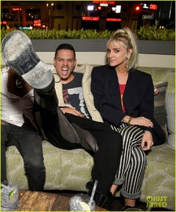 ashlee-simpson-evan-ross-paris-jackson-birthday-05.JPG