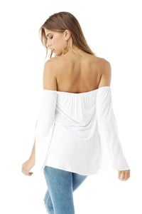 berrak_am060-rx_wht_back.jpg