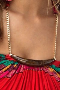 caicus_ad063-1v_red_front-detail.jpg