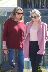 caitlyn-jenner-sophia-hutchins-malibu-april-2018-02.jpg