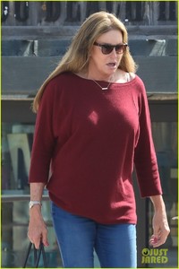 caitlyn-jenner-sophia-hutchins-malibu-april-2018-04.jpg