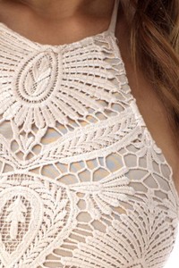 carine_ad059-1q_blush_front2-detail_2.jpg