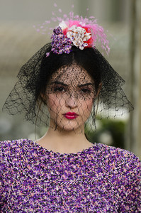 chanel-hc-clp-rs18-9374.thumb.jpg.0d495831266b2e26a6241f2b1a0bed88.jpg